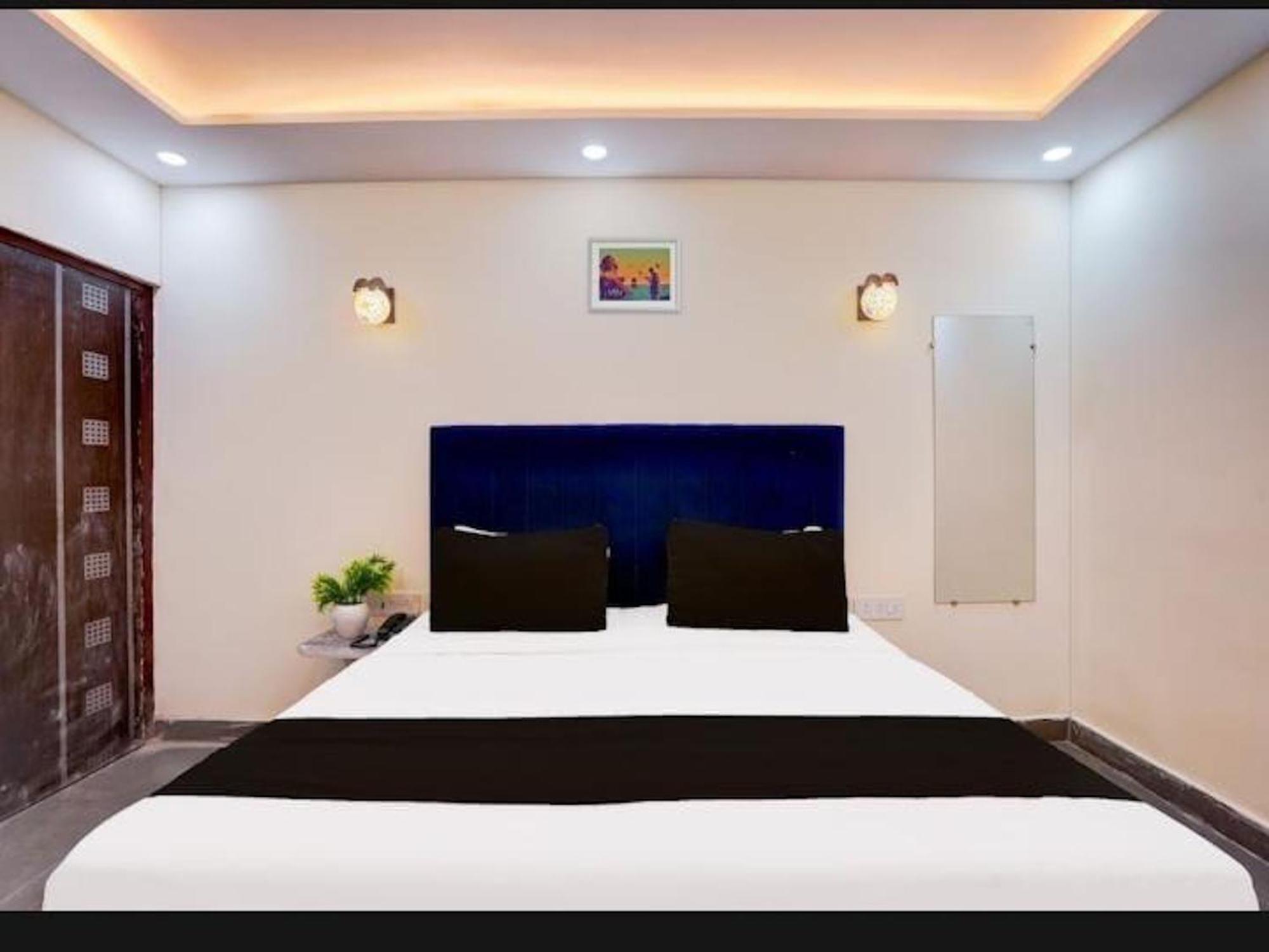 Hotel City Palace New Delhi Buitenkant foto