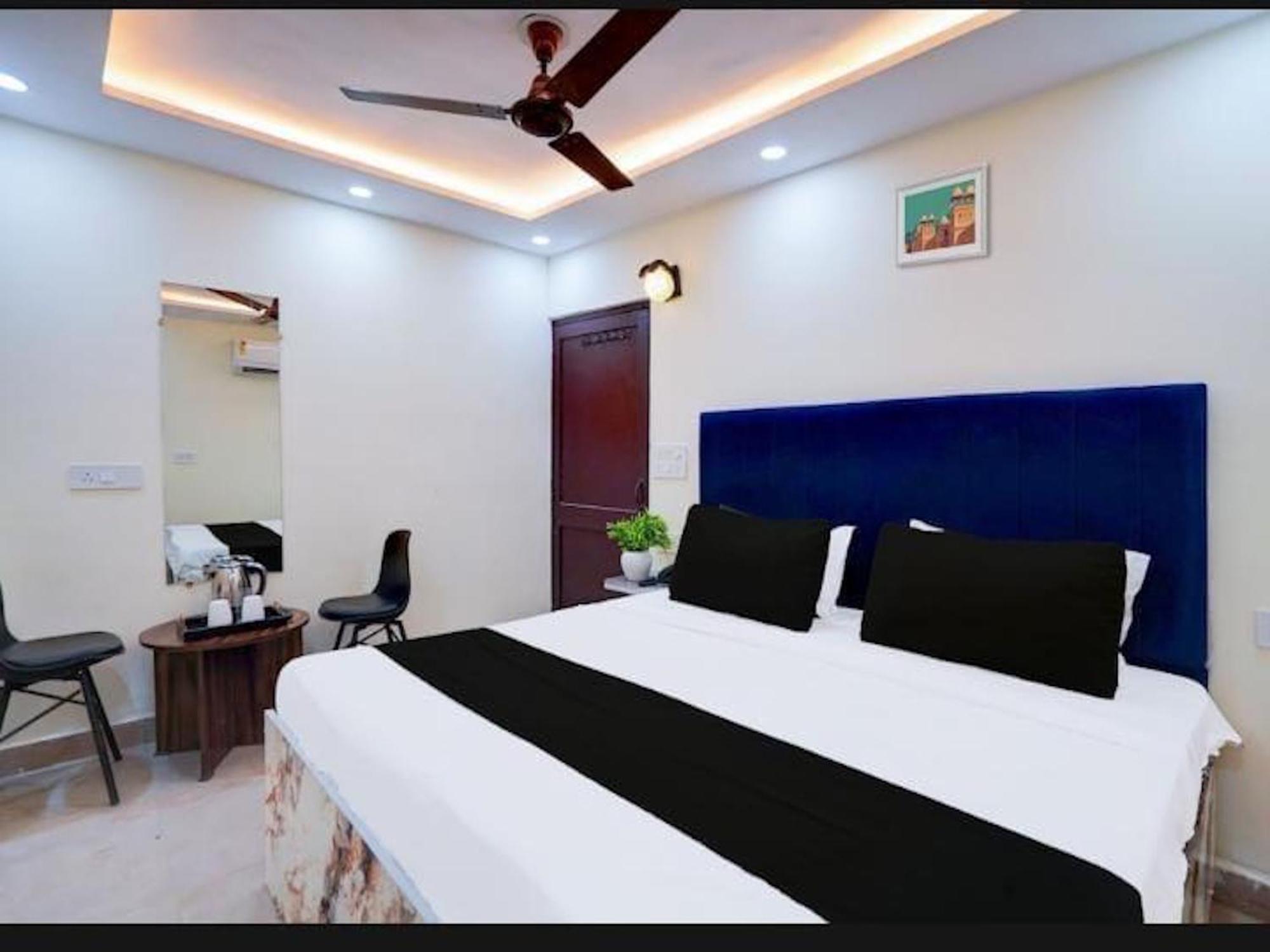 Hotel City Palace New Delhi Buitenkant foto
