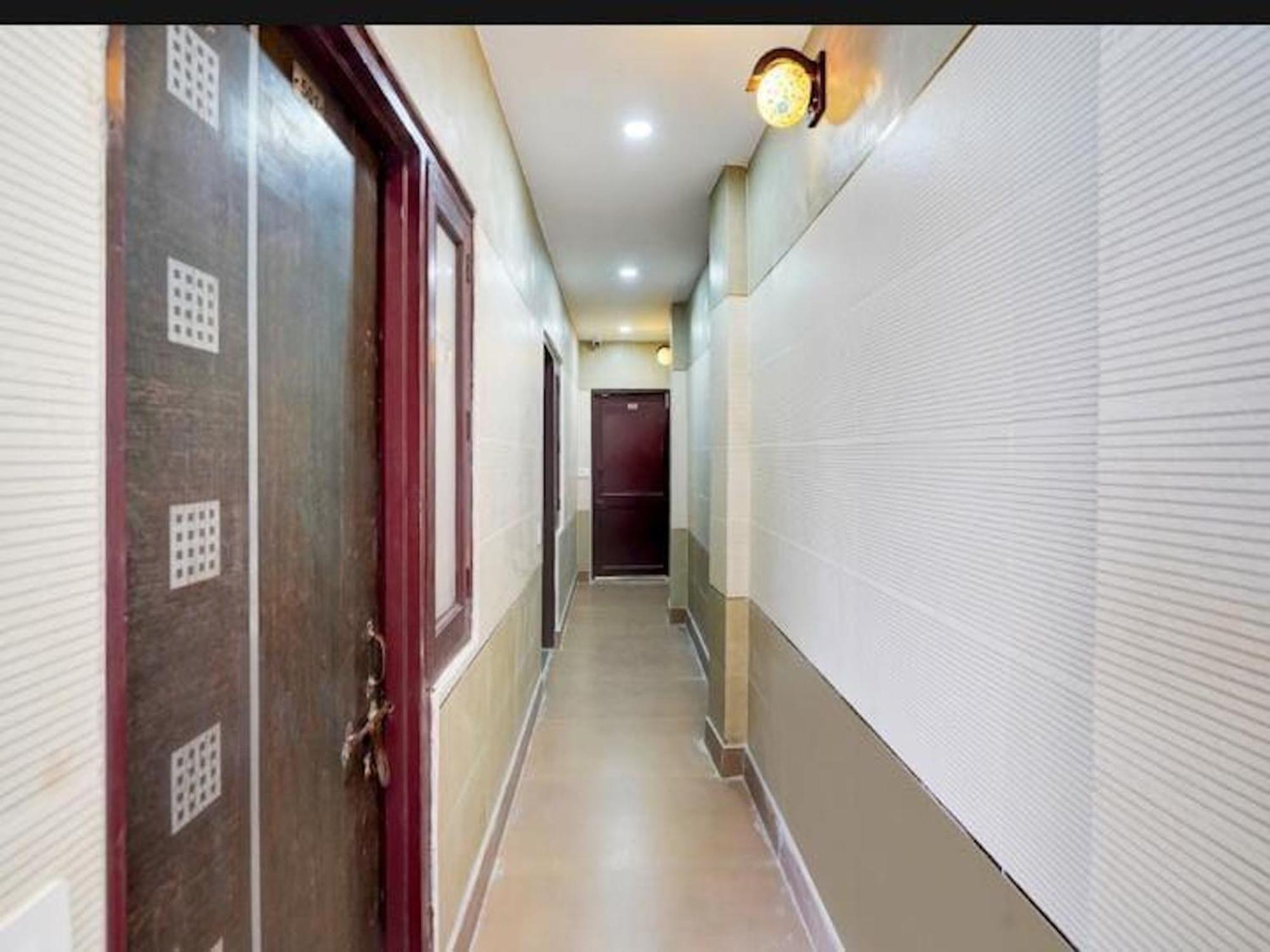 Hotel City Palace New Delhi Buitenkant foto